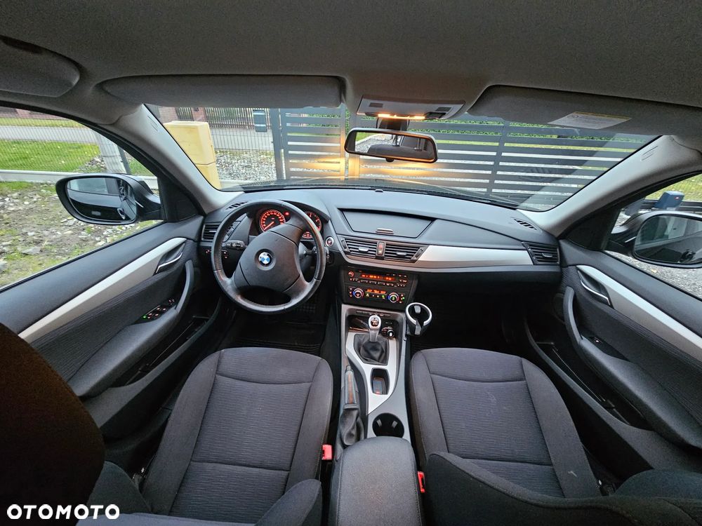 BMW X1 xDrive18d - 12