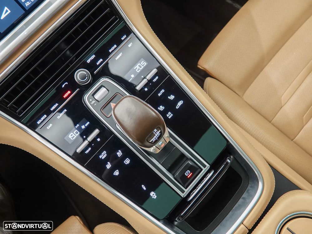 Porsche Panamera Sport Turismo Turbo - 26