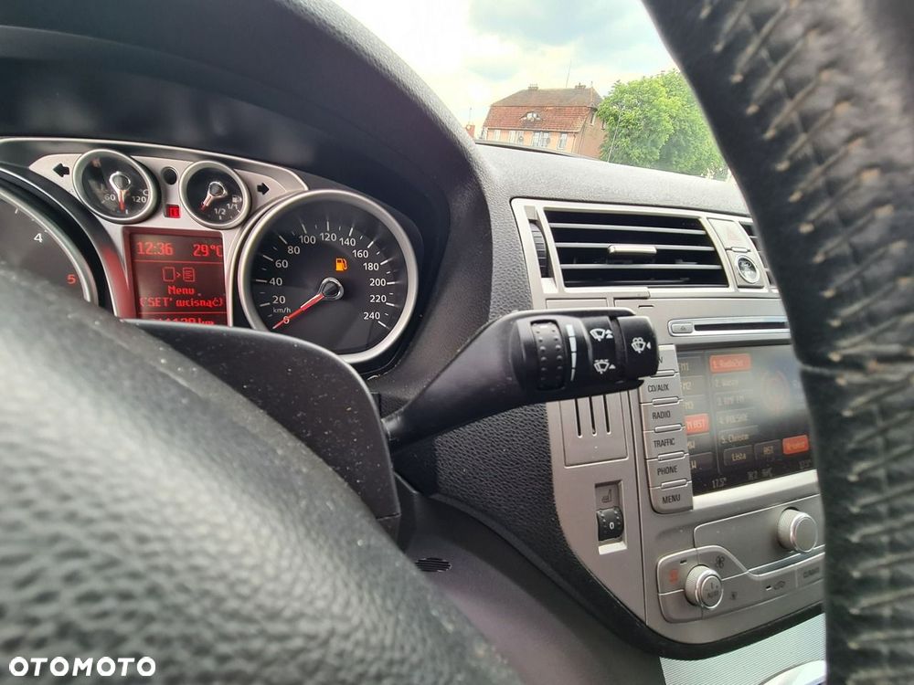 Ford Kuga 2.0 TDCi Titanium - 22