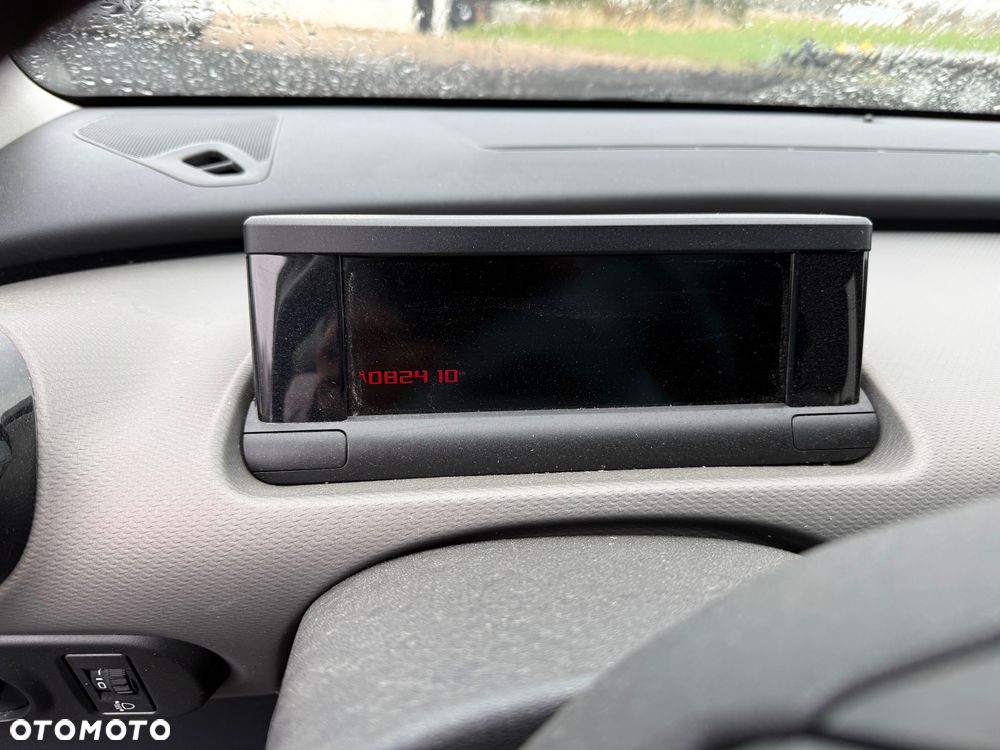 Citroën C4 Cactus - 11