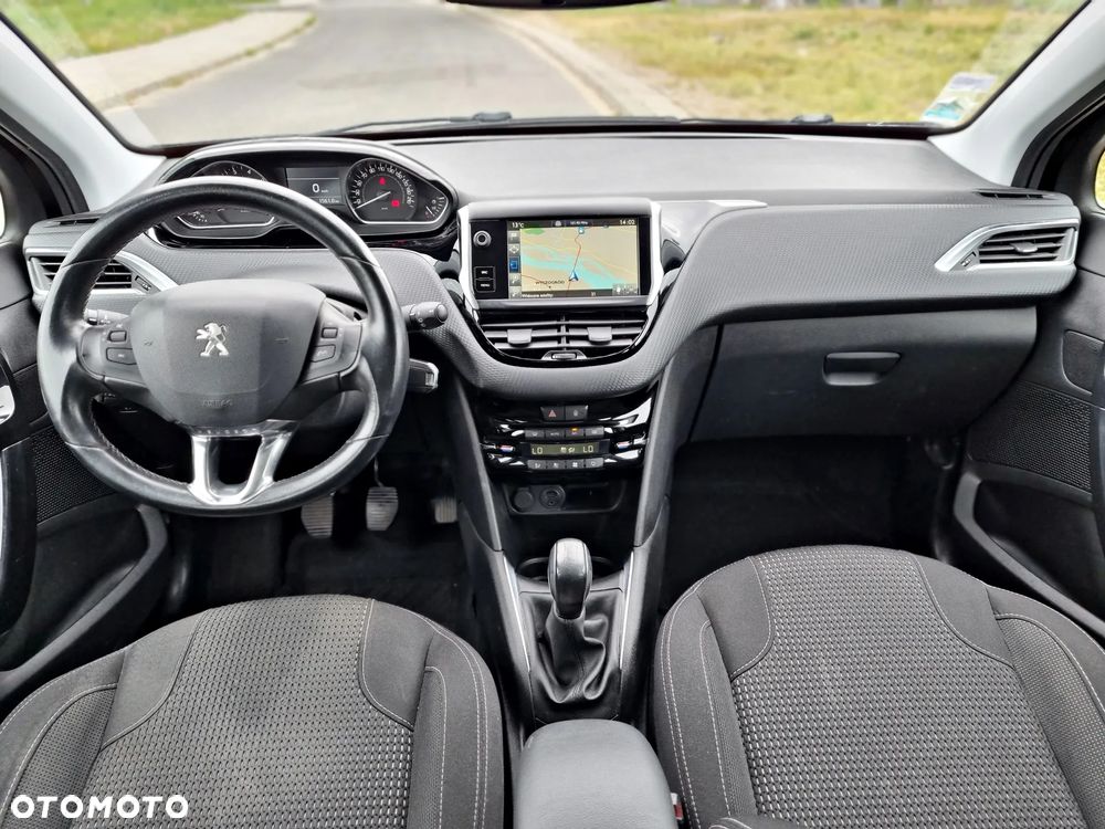 Peugeot 208 PureTech 82 Start & Stop Allure - 31