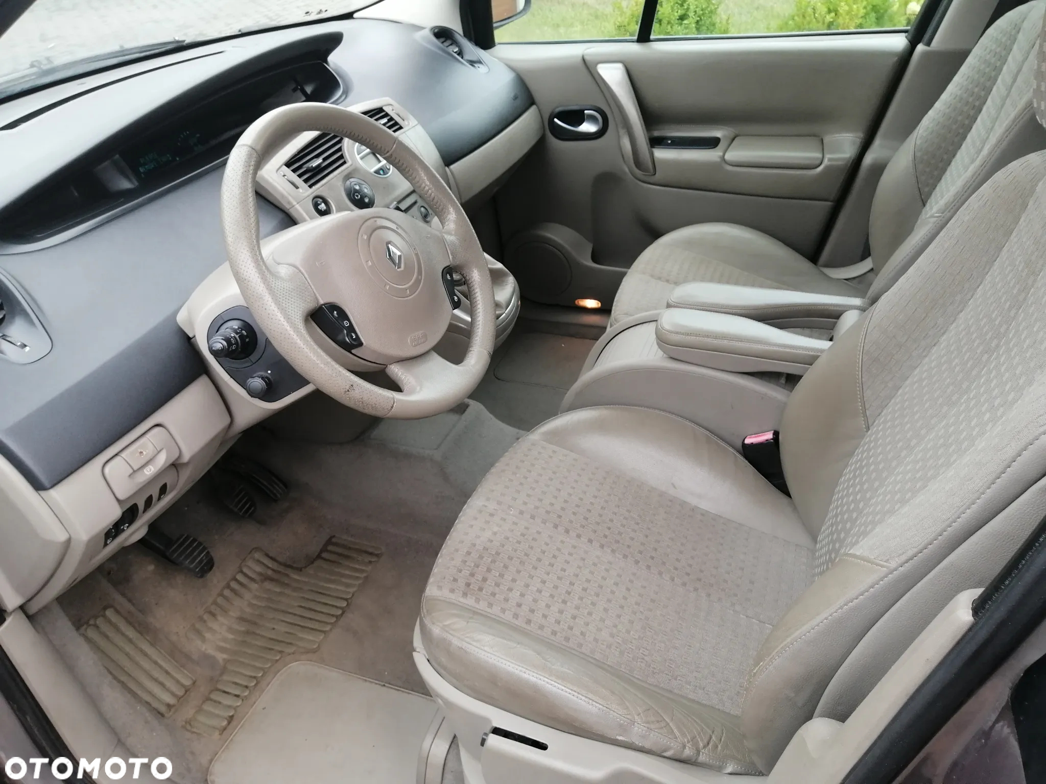 Renault Scenic ver-2-0-confort-expression - 7