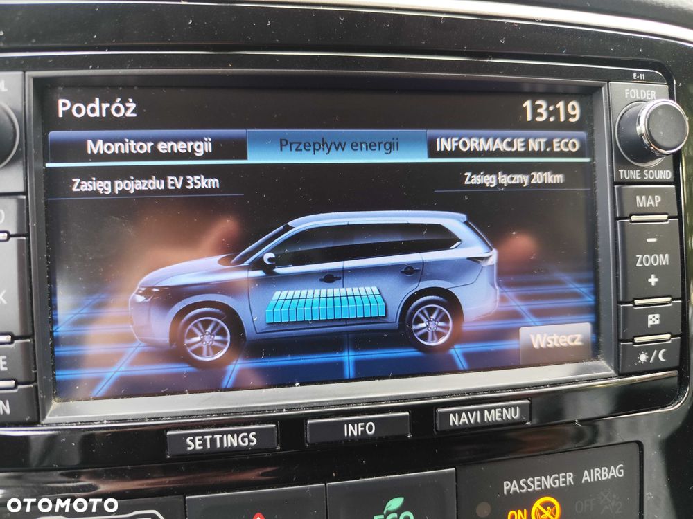 Mitsubishi Outlander - 8