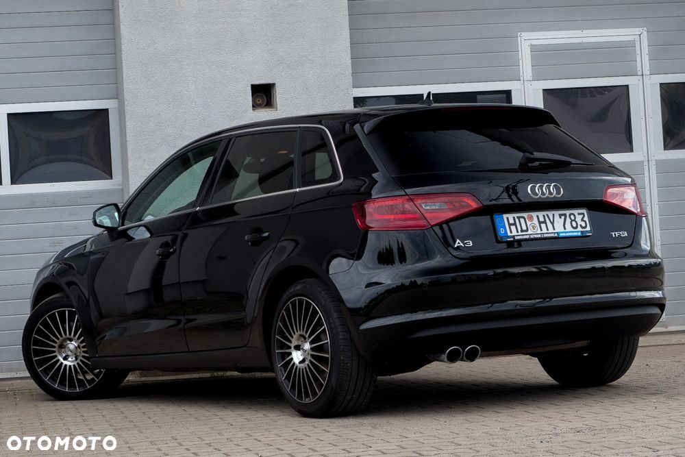 Audi A3 Sportback 1.4 TFSI Ambiente - 10