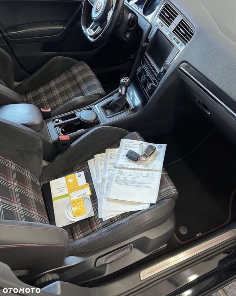 Volkswagen Golf 2.0 TSI BMT GTI Performance - 22
