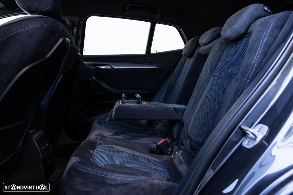 BMW X2 18 d sDrive Auto Pack M - 28