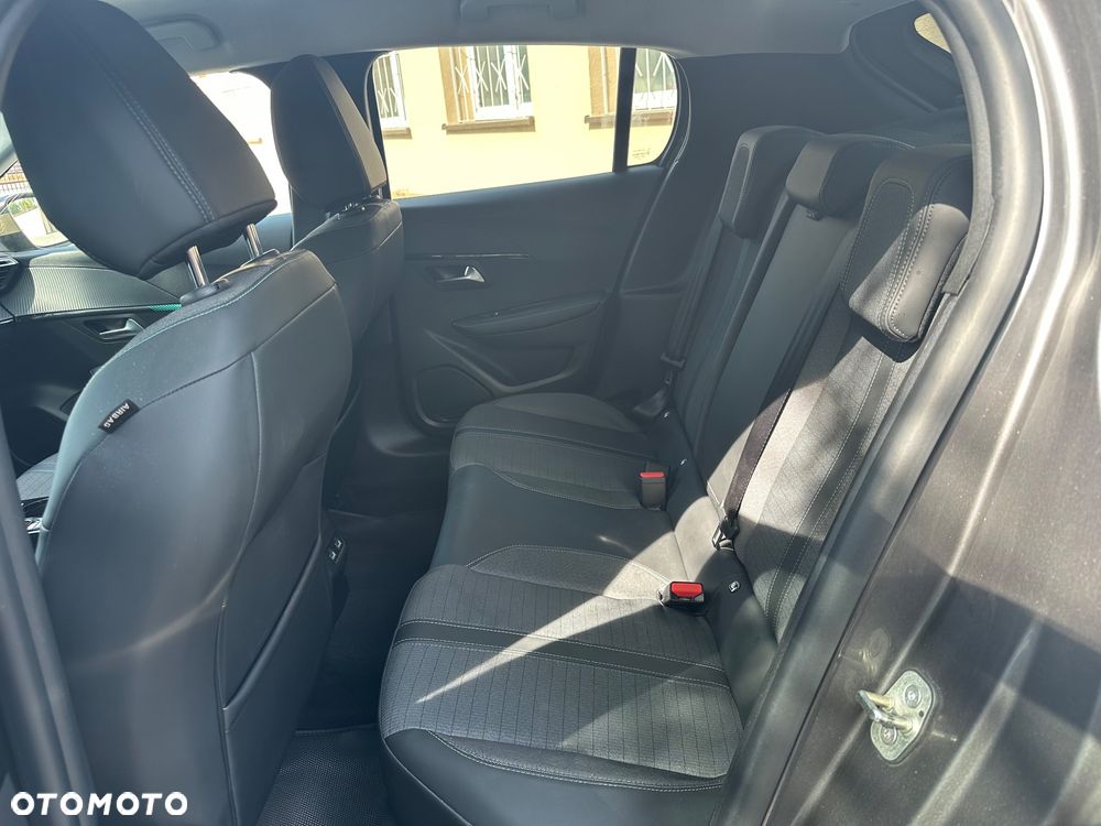 Peugeot 208 1.2 PureTech Allure S&S - 6