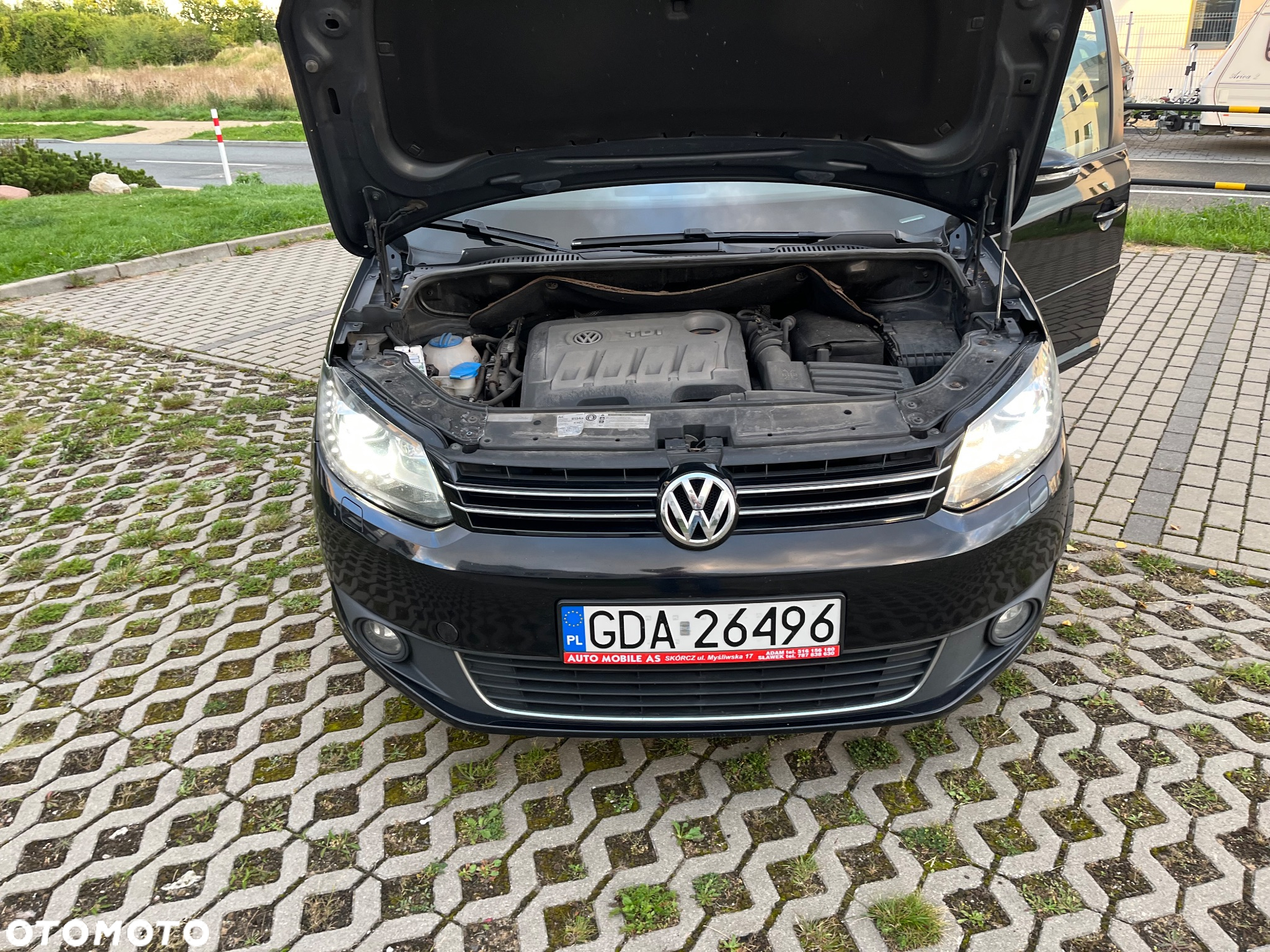 Volkswagen Touran 2.0 TDI DPF Highline - 3