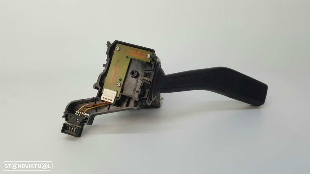 COMANDOS DOS PISCAS VOLKSWAGEN CADDY KA/KB (2K) LIFE - 4