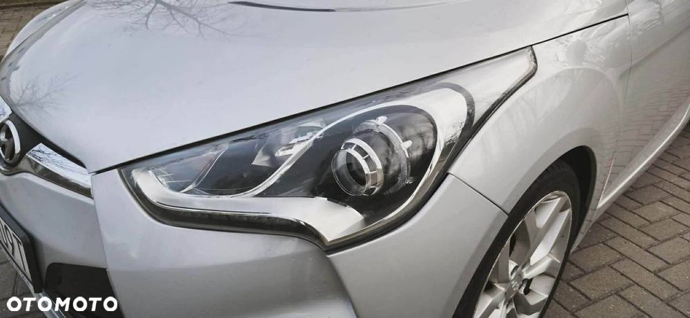 Hyundai Veloster 1.6 GDI Style - 13