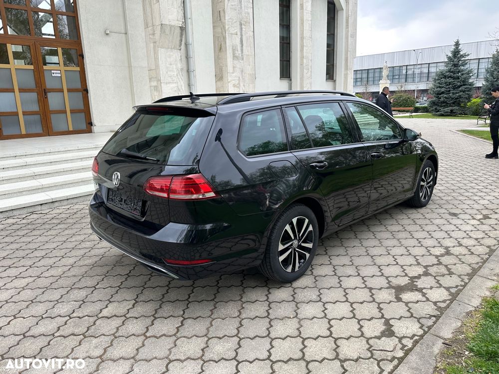 Volkswagen Golf - 5