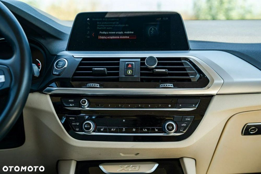 BMW X3 xDrive20i - 25