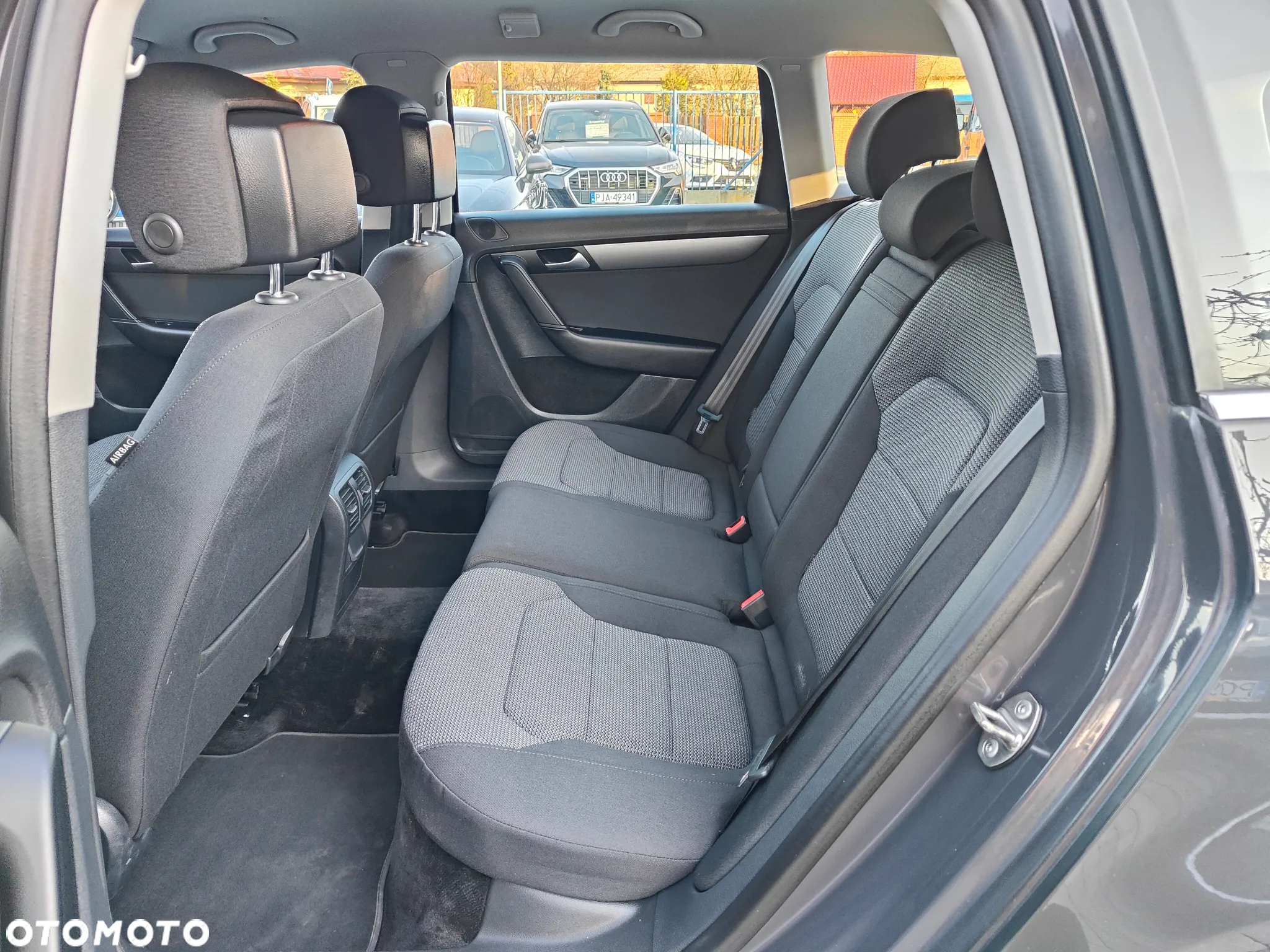 Volkswagen Passat 2.0 TDI Highline DSG - 23