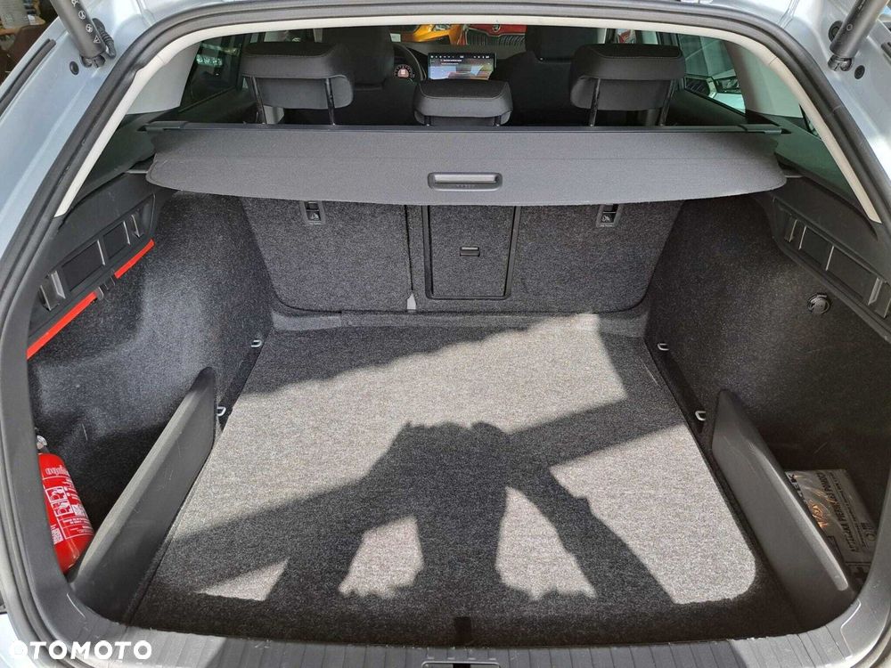 Skoda Octavia 1.5 TSI mHEV Selection DSG - 40