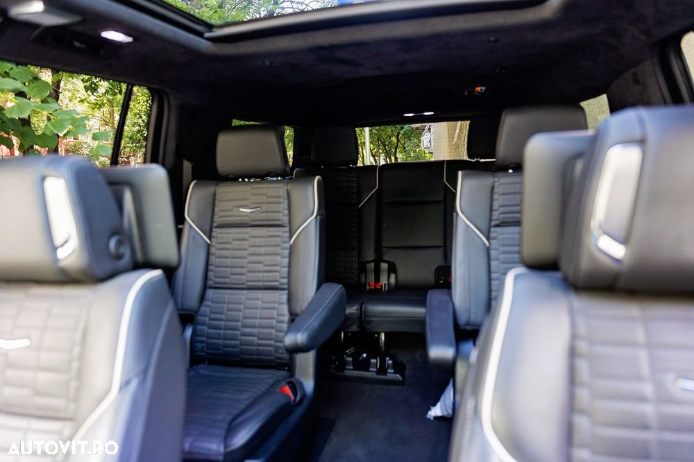 Cadillac Escalade - 17