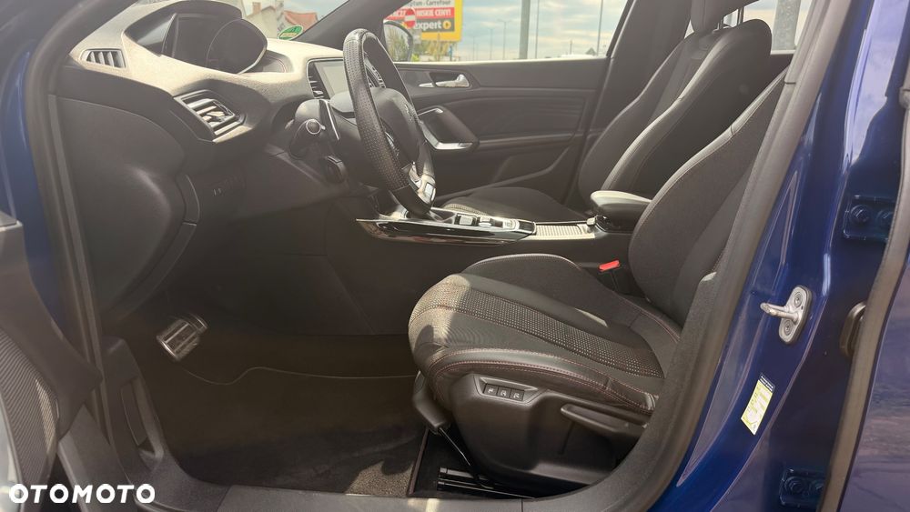Peugeot 308 PureTech 130 GPF EAT8 Stop & Start GT Pack - 8