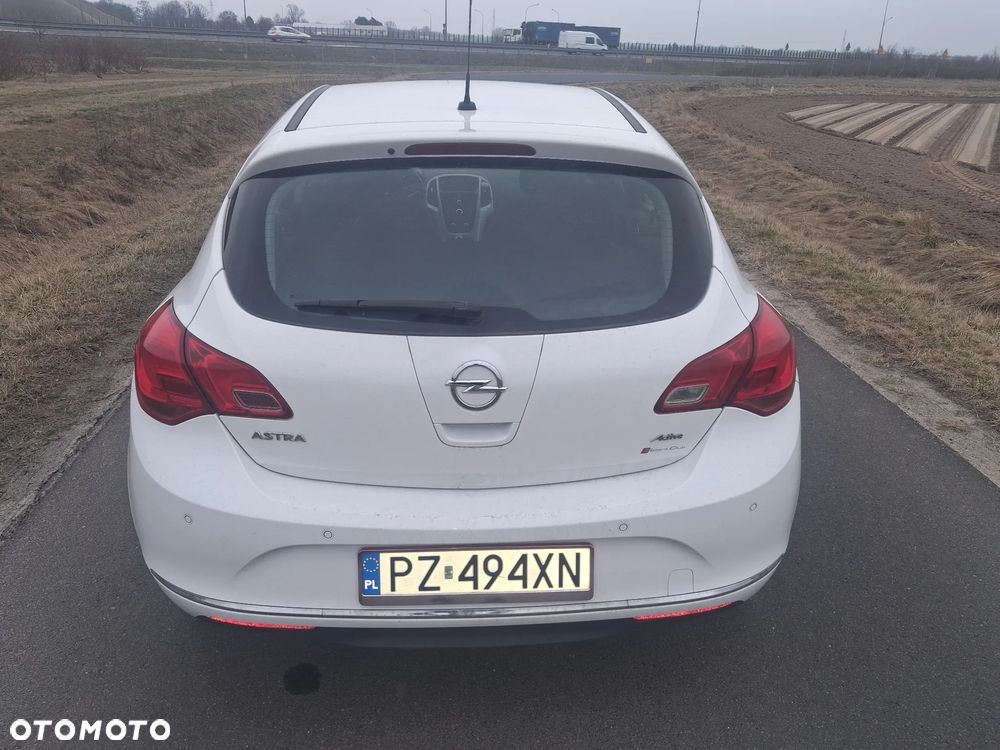 Opel Astra 1.4 T Enjoy - 6
