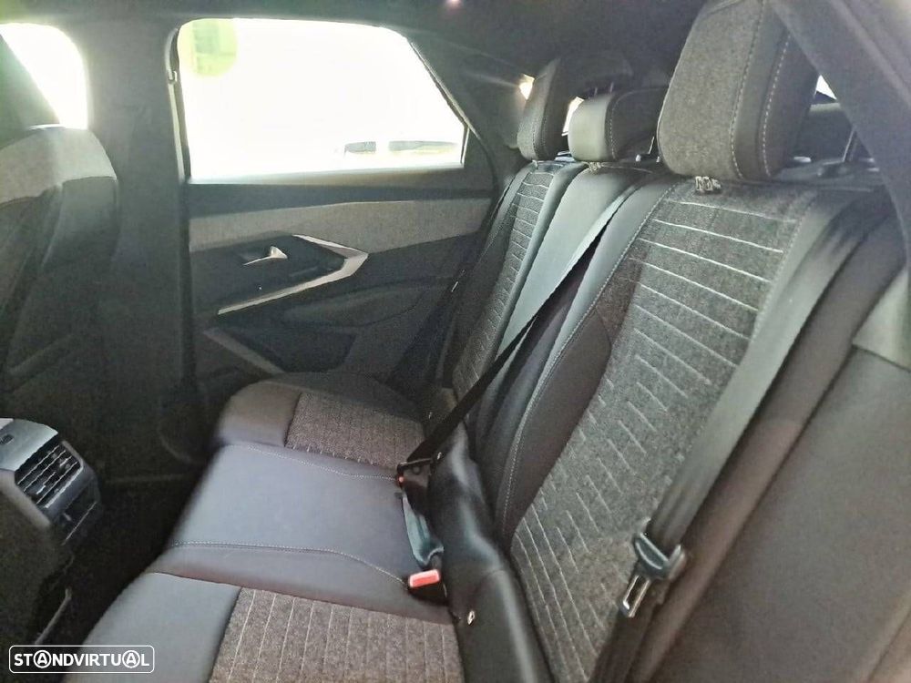 Peugeot 3008 1.2 Hybrid Allure e-DCS6 - 10