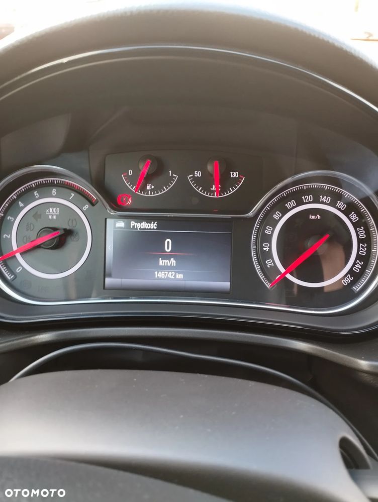 Opel Insignia 1.8 - 3