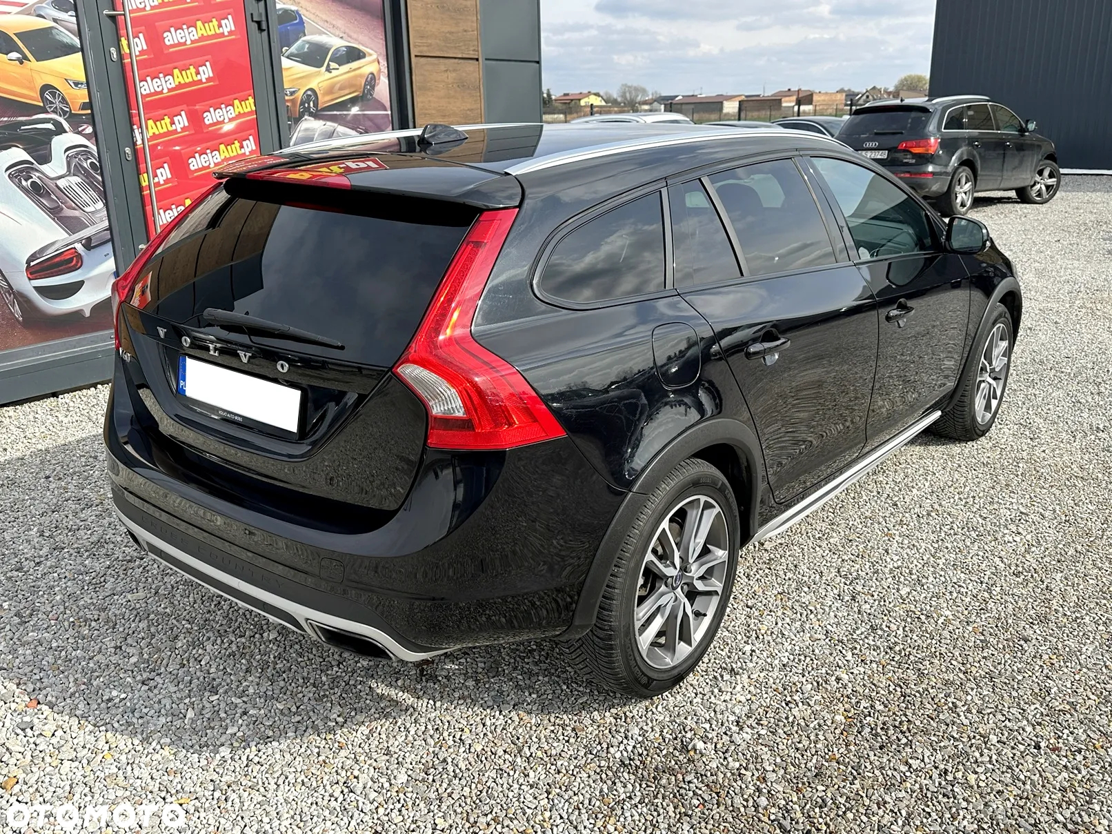 Volvo V60 Cross Country T5 AWD Momentum - 5