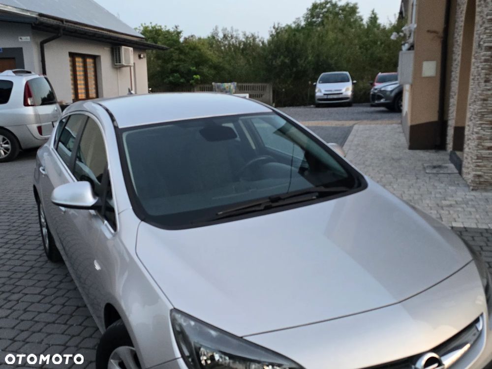 Opel Astra 1.4 Cosmo - 8
