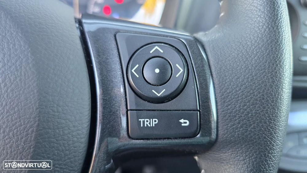 Toyota Yaris 1.5 HSD 20 Anos - 45