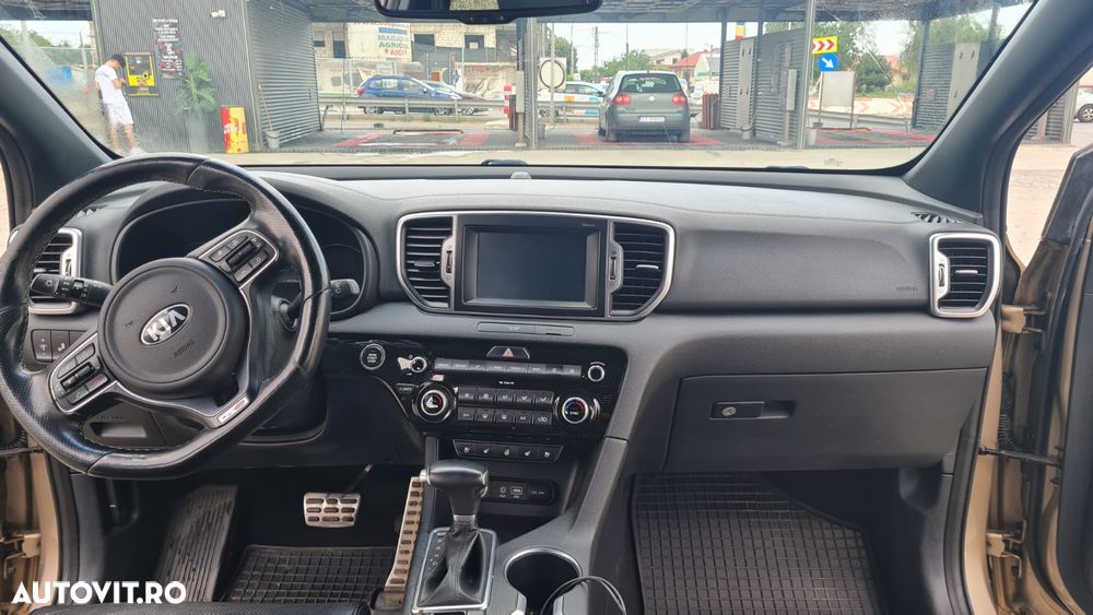 Kia Sportage 1.6 T-GDI 7DCT 4x4 GT Line - 12