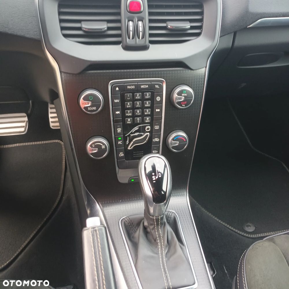 Volvo V40 - 13