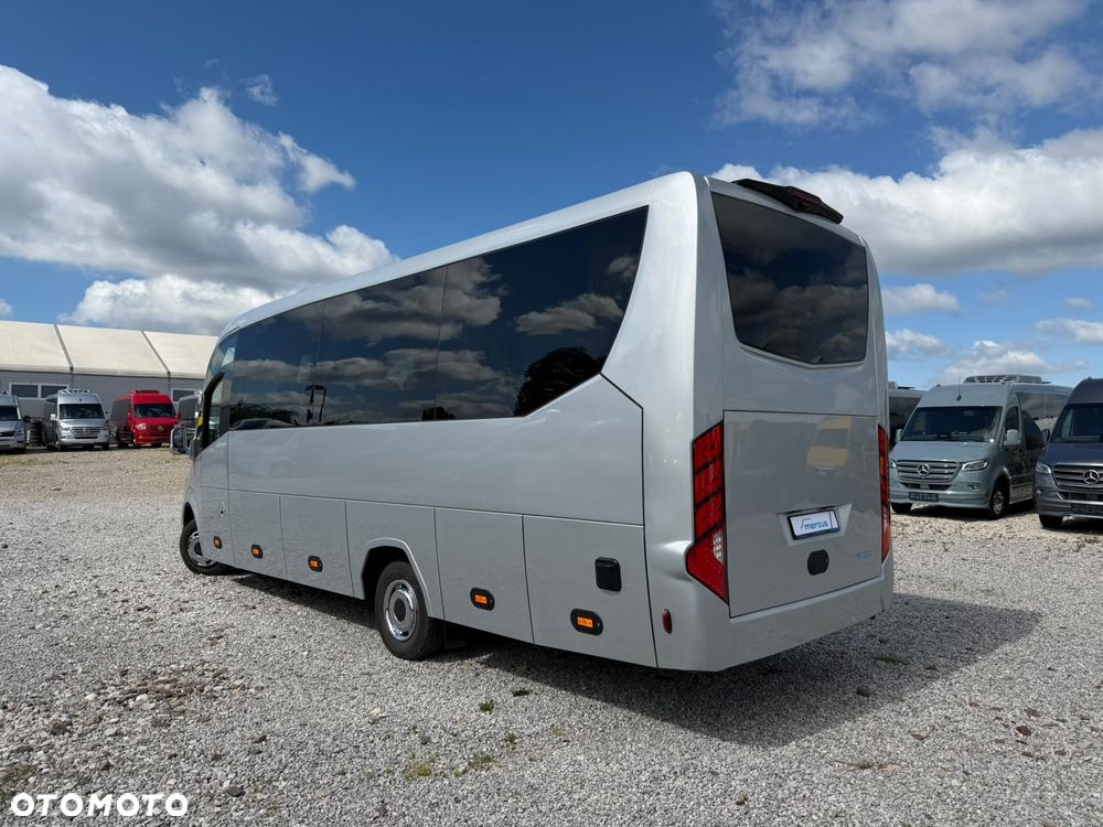 Mercedes-Benz Sprinter 519 - 11