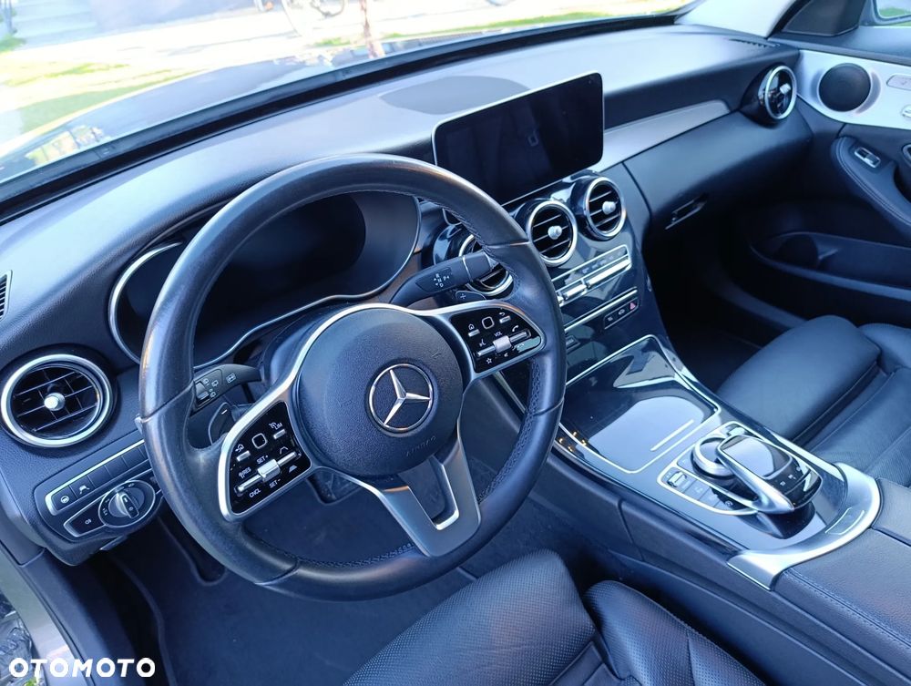 Mercedes-Benz Klasa C 300 d 9G-TRONIC Exclusive - 15