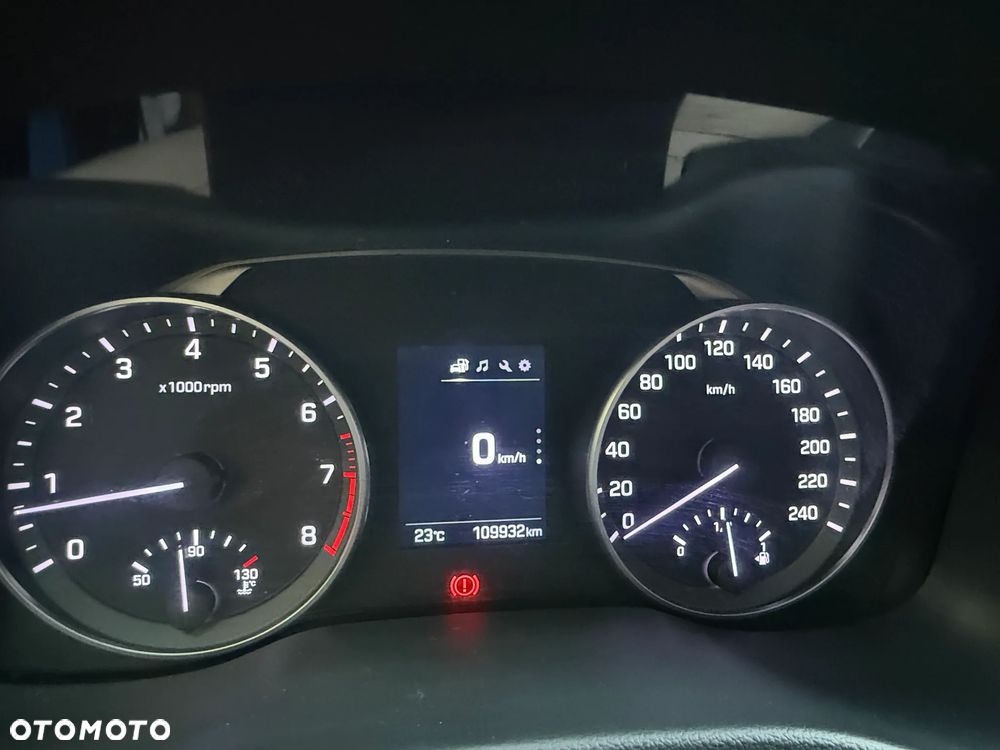 Hyundai Elantra 1.6 Classic Plus - 9