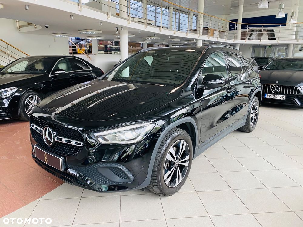 Mercedes-Benz GLA 180 Progressive - 5
