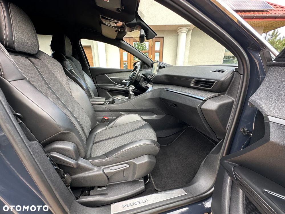 Peugeot 3008 1.6 BlueHDi Allure S&S - 28