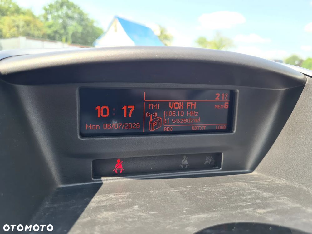 Peugeot 207 CC 120 VTi Sport - 32