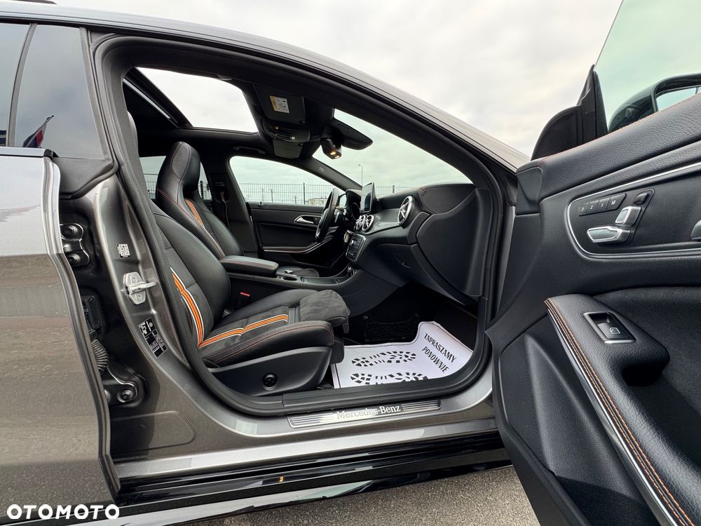 Mercedes-Benz CLA 220 (CDI) d 4Matic 7G-DCT Orange Art Edition - 11