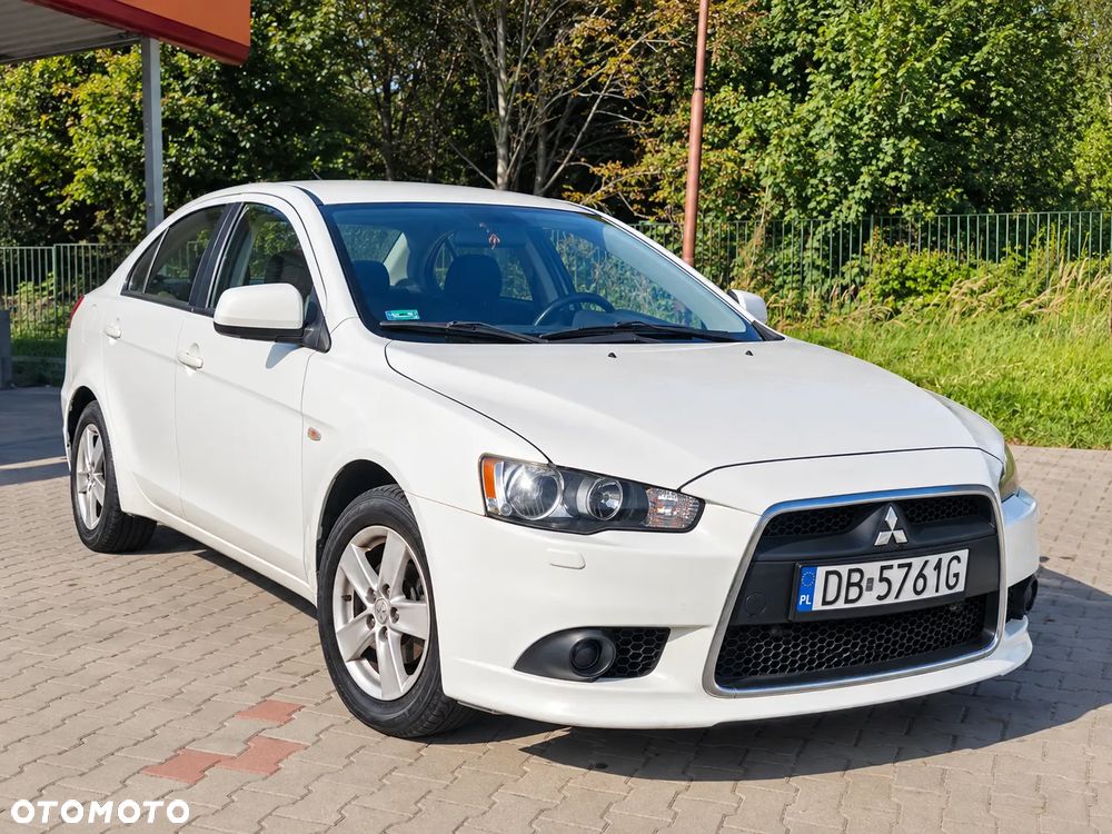 Mitsubishi Lancer 1.8 Inform - 1