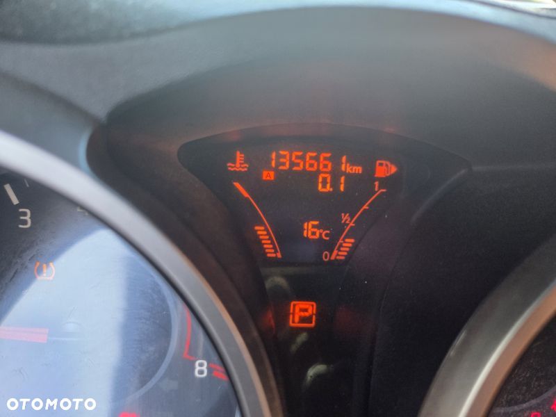 Nissan Juke 1.6 Xtronic Tekna - 17
