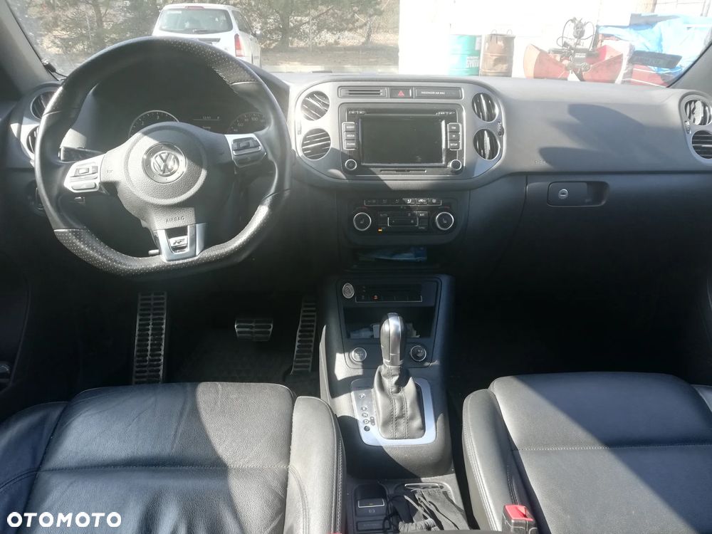Volkswagen Tiguan 2.0 TDI 4Mot Perfectline R-Style DSG - 11