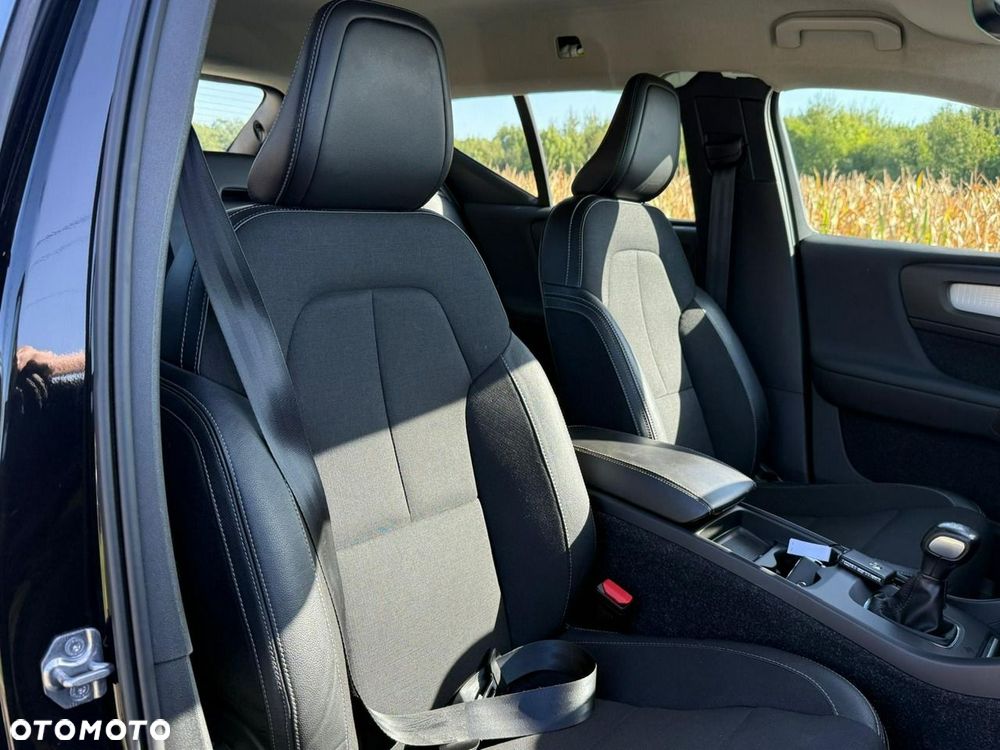 Volvo XC 40 D3 Momentum - 23
