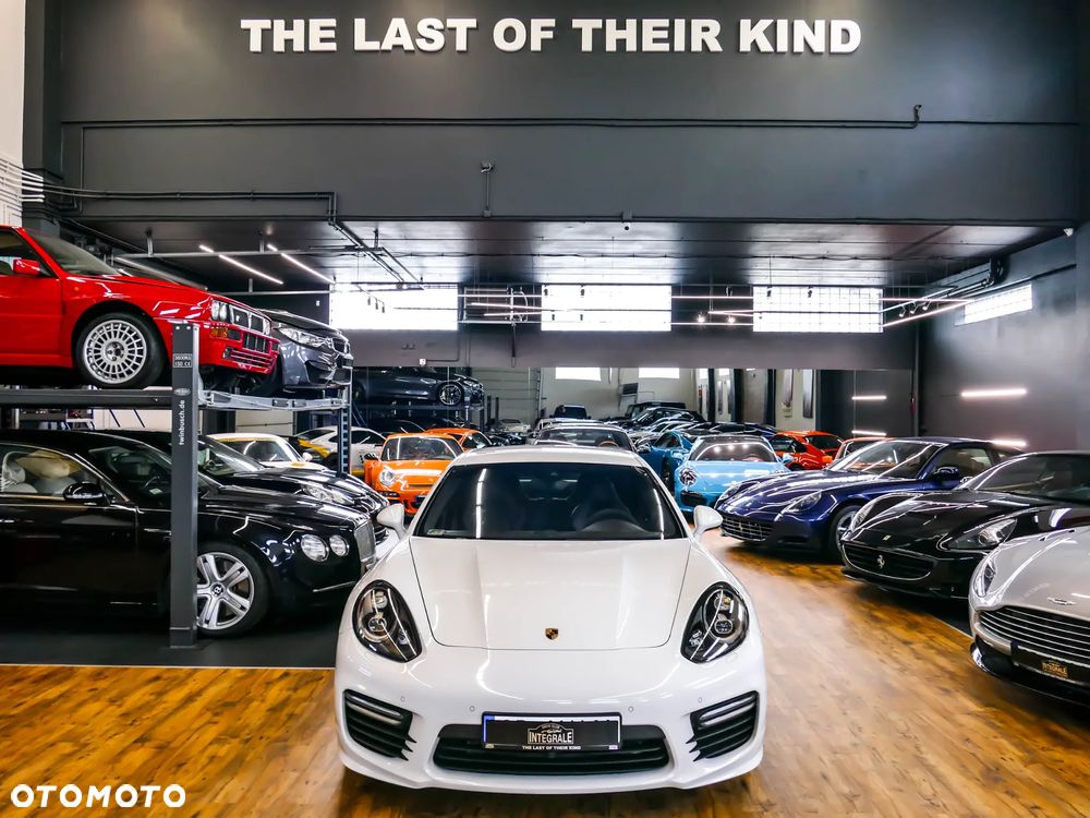 Porsche Panamera GTS - 2