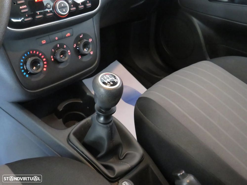 Fiat Punto 1.2 Easy S&S - 11