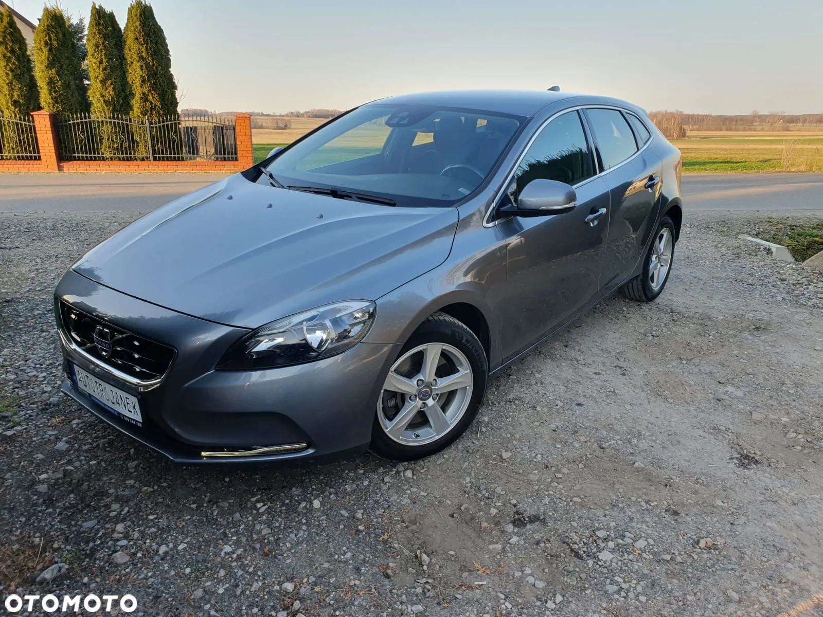Volvo V40 D4 Drive-E Momentum - 3
