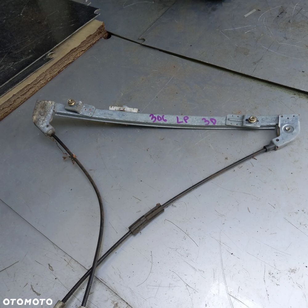drzwi szyba zamek podnośnik silniczek mechanizm szyby peugeot 306 posiadam wszystkie części do tego modelu - 22