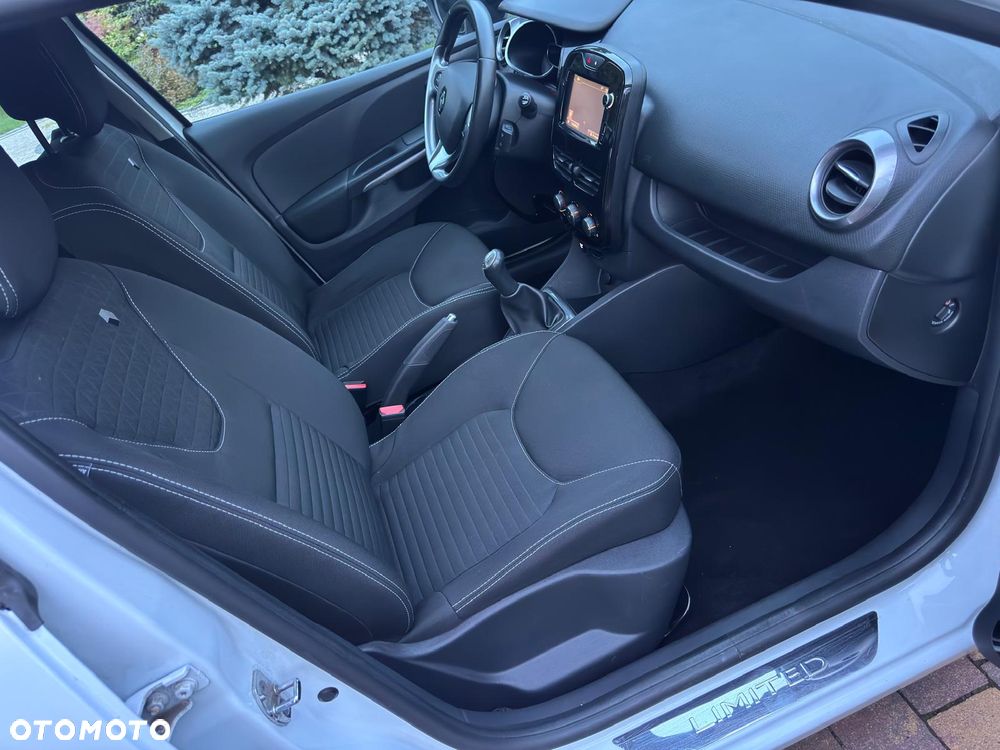 Renault Clio 1.2 16V 75 LIMITED - 14