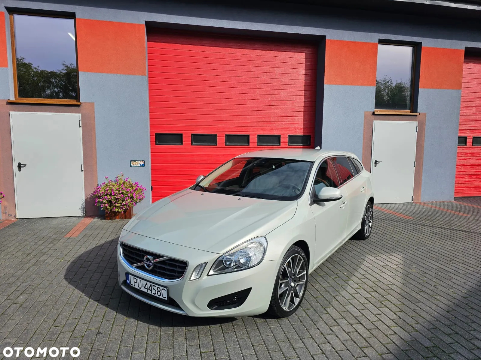 Volvo V60 D3 Geartronic Summum - 6