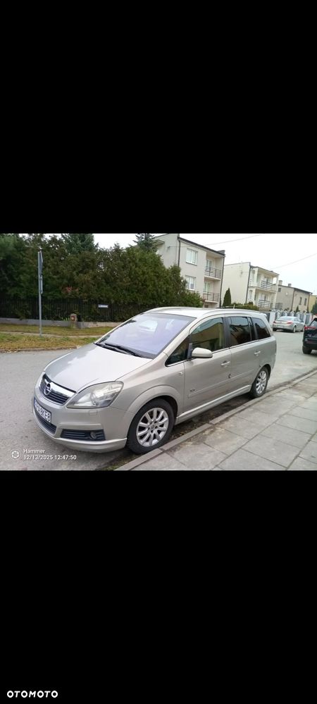 Opel Zafira 2.0 T Sport - 10