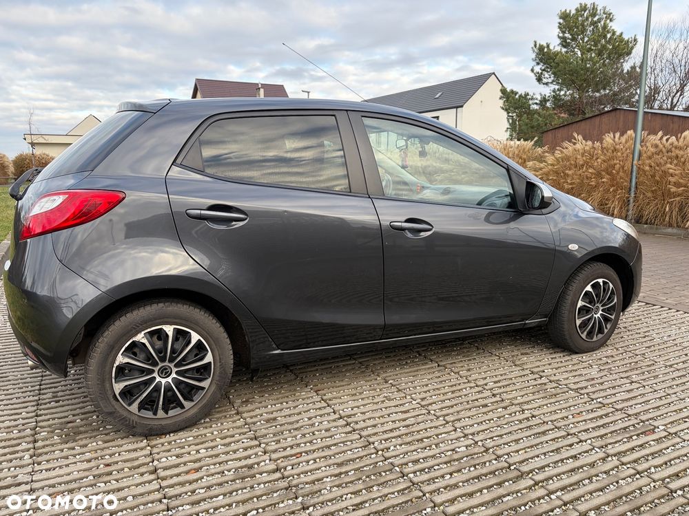 Mazda 2 1.3 Exclusive - 4