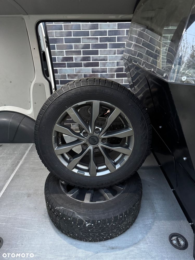 Volkswagen Transporter - 33