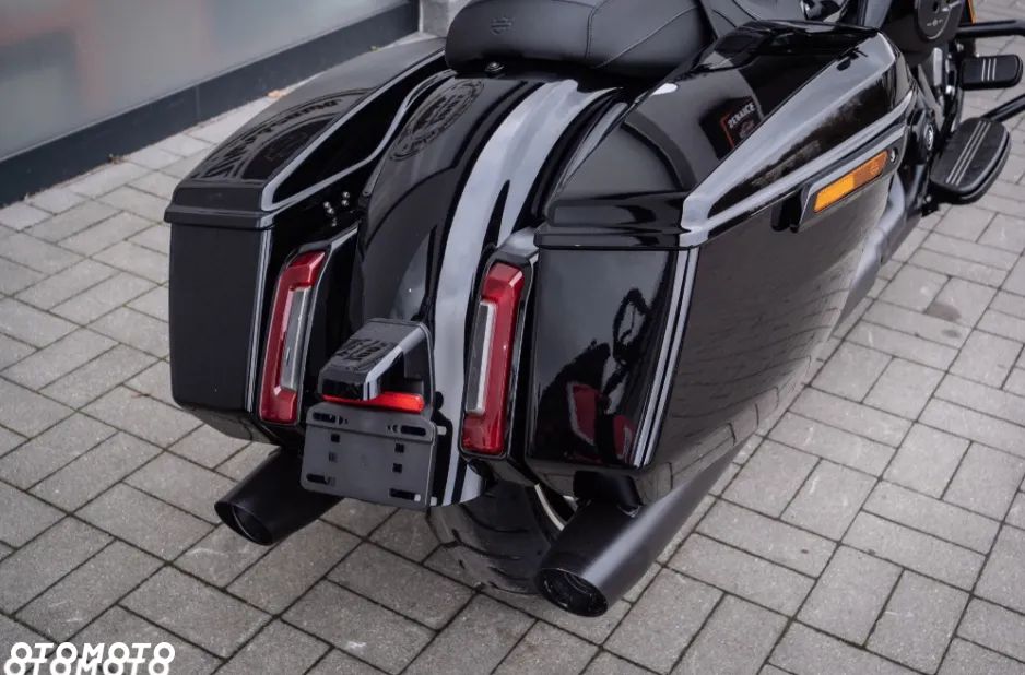 Harley-Davidson Touring Road Glide - 28
