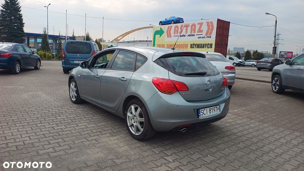 Opel Astra 1.4 T Enjoy - 23